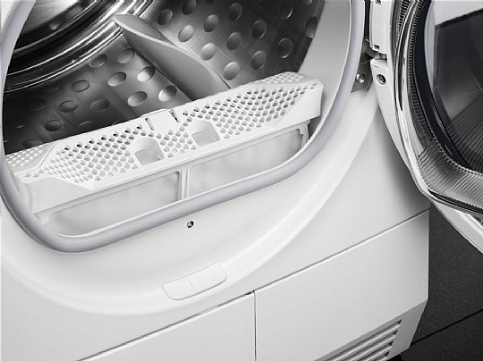 ����� ����� AEG T75175AV