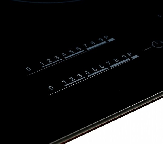 ������ Zanussi ZEI6740BBA